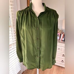 Mes Demoiselles green 100% silk blouse size 36 EUC